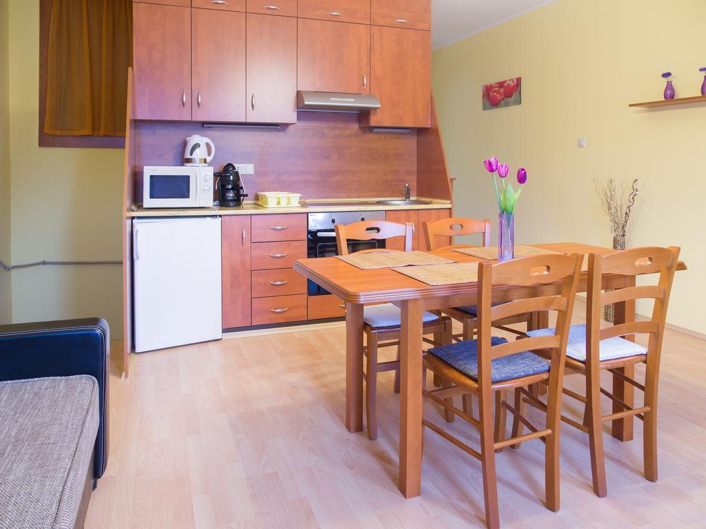 Aqua Apartman Gyula Værelse billede