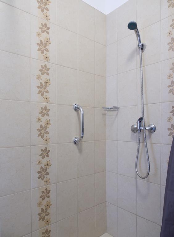 Aqua Apartman Gyula Værelse billede